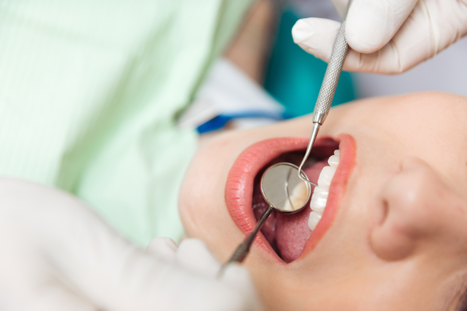 Ankara ili Çankaya ilçesinde, Gaziosmanpaşa mahallesindeki lokasyonuyla hizmet veren Ankara diş kliniği, profesyonel diş dolgusu uygulamalarıyla dişin yapısını korumayı hedefler. Gaziosmanpaşa diş kliniği bünyesinde, derin çürüklerin çözümü için güncel tekniklerle kanal tedavisi, protez diş, gülüş tasarımı işlemleri de titizlikle gerçekleştirilmektedir.
